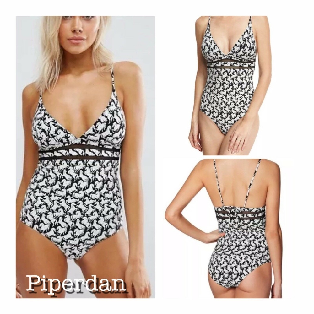 $245 STELLA MCCARTNEY  SMALL  ONE PIECE  HORSE